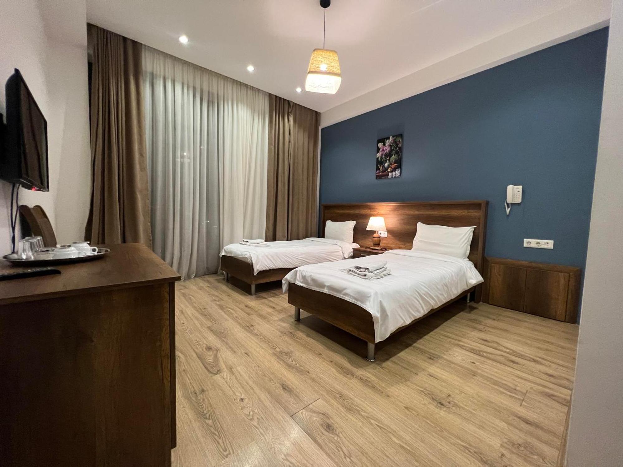 Hotel King Tom Tbilisi ภายนอก รูปภาพ