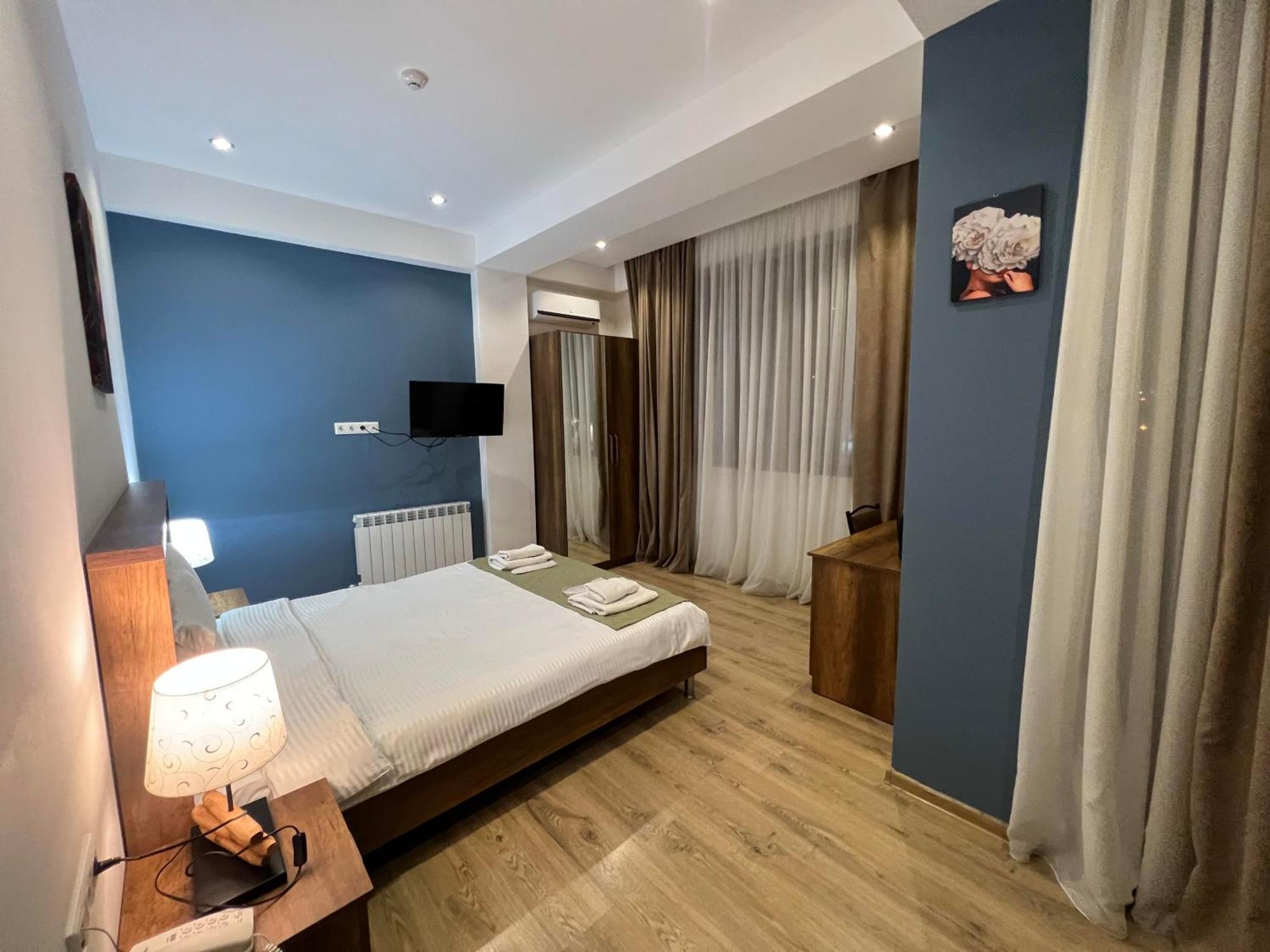 Hotel King Tom Tbilisi ภายนอก รูปภาพ