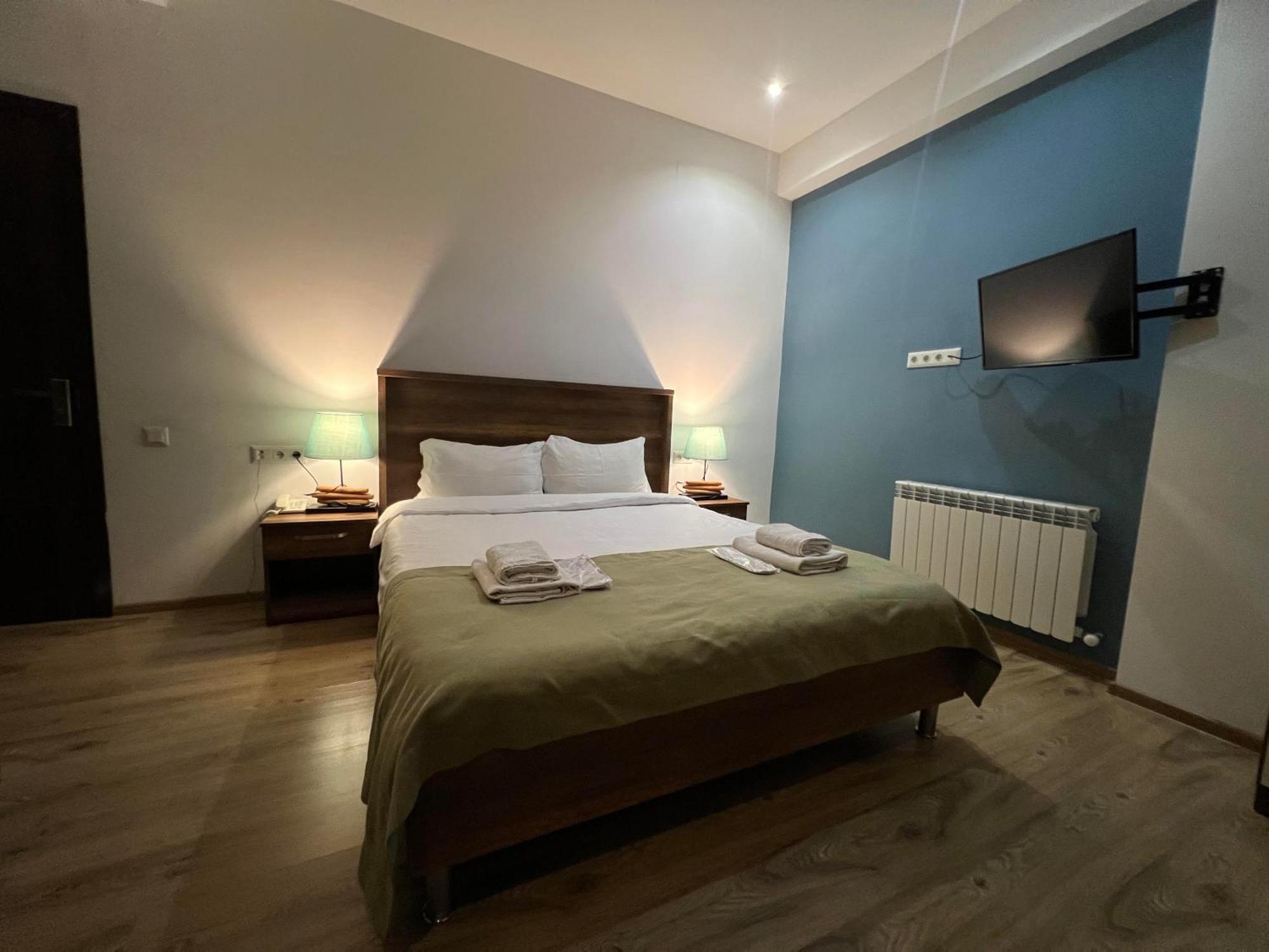 Hotel King Tom Tbilisi ภายนอก รูปภาพ