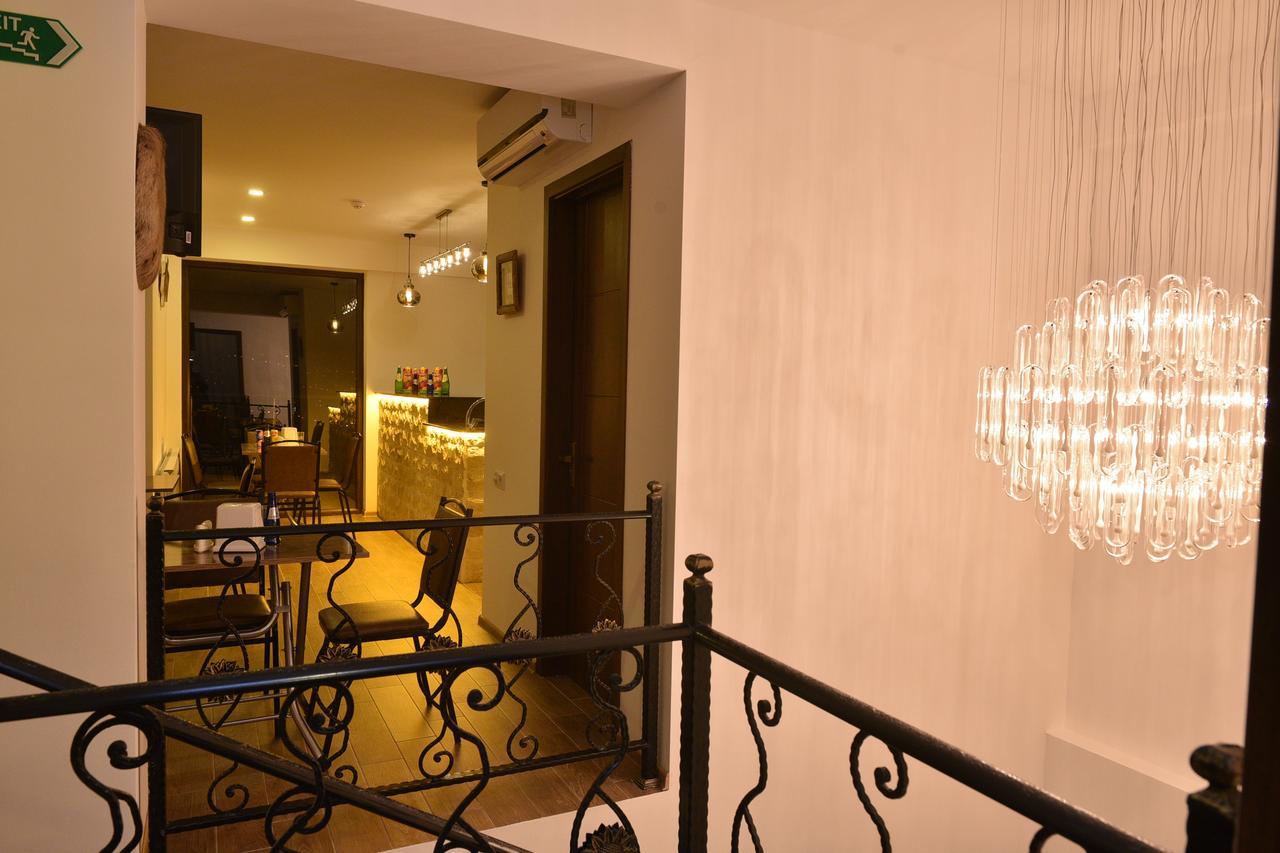 Hotel King Tom Tbilisi ภายนอก รูปภาพ